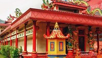 Salah sudut luar kelenteng
