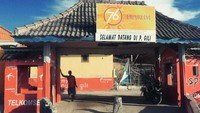 gapura pulau gili