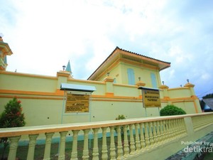 Kisah Masjid dari Putih Telur di Kepulauan Riau