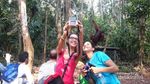 Kisah Orangutan yang Hampir Perkosa Seleb Julia Robert