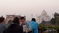 on the rooftop a restaurant, about 400 metres from Taj