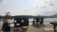 Pagi yang cantik di outdoor resto salah satu penginapan