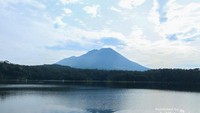 Ranu Klakah berlatang Gunung Lemongan yang gagah