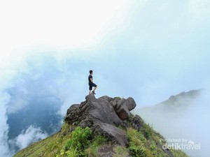 Kisah Sedih dari Lereng Gunung Lemongan
