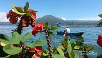 Danau Batur jalan masuk menuju Desa Trunyan