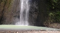 Segarnya bukan main.