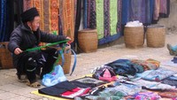 Wanita Black HMon