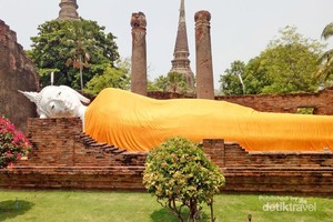 Kuil dengan Ratusan Patung Buddha