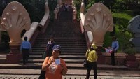 Gerbang masuk Kuil Phnom, Kamboja