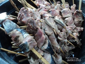 Kuliner Mantap dari Kuta Lombok: Sate Tuna Jumbo