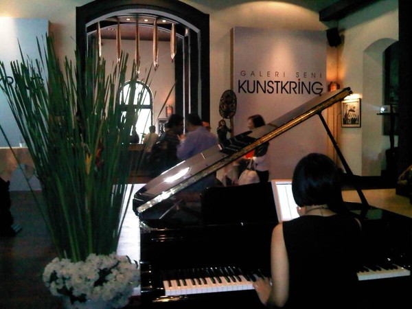 Kunstkring Galeri Seni Di Gedung Bersejarah