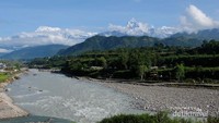 Pemandangan alam yang luar biasa indah