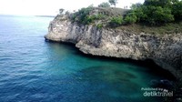 Keindahan laut Tanjung Ujung Kelindu yang bening