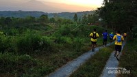 Lari di antara candi-candi di Kota Sleman
