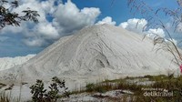 Tumpukan pasir laksana gunung salju