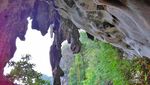 Leang-leang, Pegunungan Karst Berumur Ribuan Tahun di Maros