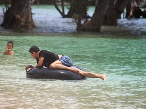 Lebaran di Aceh, Yuk Liburan ke Pantai Lhok Mee