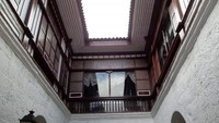 Gedung yang masih kokoh walaupun berumur ratusan tahun
