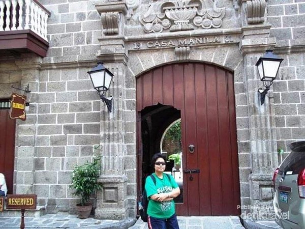 Pintu masuk Museum Casa Manila