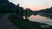 Danau Dora menjelang sepi