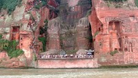 Keindahan arsitektur patung Buddha di China ini terlihat sangat mengagumkan dengan kemegahannya (wikipedia.org)