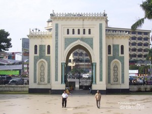 Libur Panjang di Medan, Datangi 2 Ikon Terkenalnya