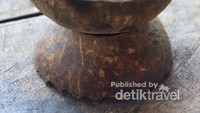 Wadah dari tempurung kelapa