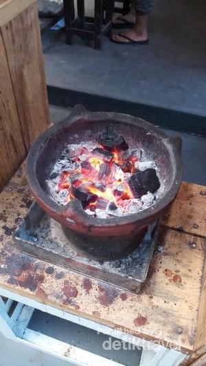 Libur Pilkada, Yuk Nongkrong Sambil Menikmati Kopi Joss