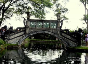 Libur Tahun Baru di Bali, Lihat Keindahan Tirtagangga