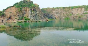 Libur Weekend ke Bogor: Mampir ke Danau Quarry