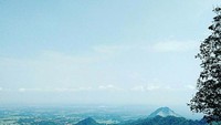Pemandangan  aduhai dari Puncak Sempur