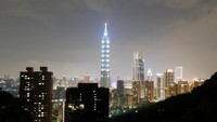 City View malam dari puncak Xiangshan Hill