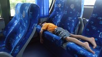 Bisa tiduran di Bus
