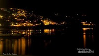 Beautiful night from Jungut Batu Harbour