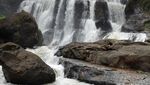 Liburan Beda ke Bandung, Trekking ke Curug Malela