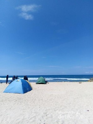 Liburan Kamu Selanjutnya, Kemping di Pantai Surga Gunungkidul