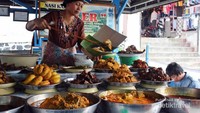 Keunikan penyajian Nasi Kapau dengan sendok tangkai kayu