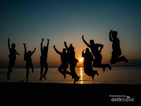 Liburan ke Bumi Laskar Pelangi, Asyiknya Bareng Sahabat