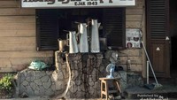 Perjalanan lebih sempurna, dengan ditutup secangkir kopi hitam dengan racikan kopi lokal