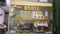 Selain Lengko ada makanan lain yang dijual