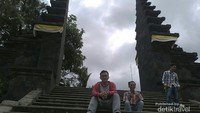 Pura Parahyangan Agung Jagatkartta