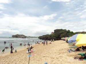 Liburan ke Gunungkidul, Wajib ke Pantai Sundak