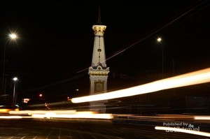 Liburan ke Kota Gudeg, Belum Lengkap Tanpa Singgah ke Tugu Jogja