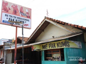 Liburan ke Lampung, Jangan Lupa Icip Sedapnya Mie Pak Kumis