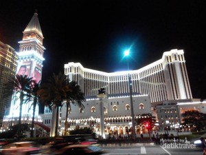 Liburan ke Makau, Menginap di Hotel Rasa Italia
