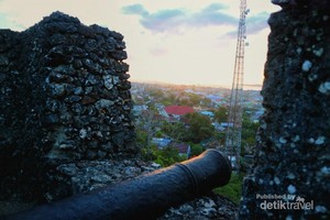 Liburan ke Negeri 1.000 Benteng