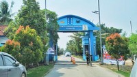 Gerbang masuk menuju kawasan Pantai Gopek
