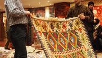 Karpet handmade Turki ini motifnya benar-benar sangat indah.