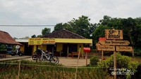 Warung Sederhana di spot Riyadi