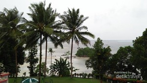 Liburan Lengkap di Bukit Berahu, Belitung